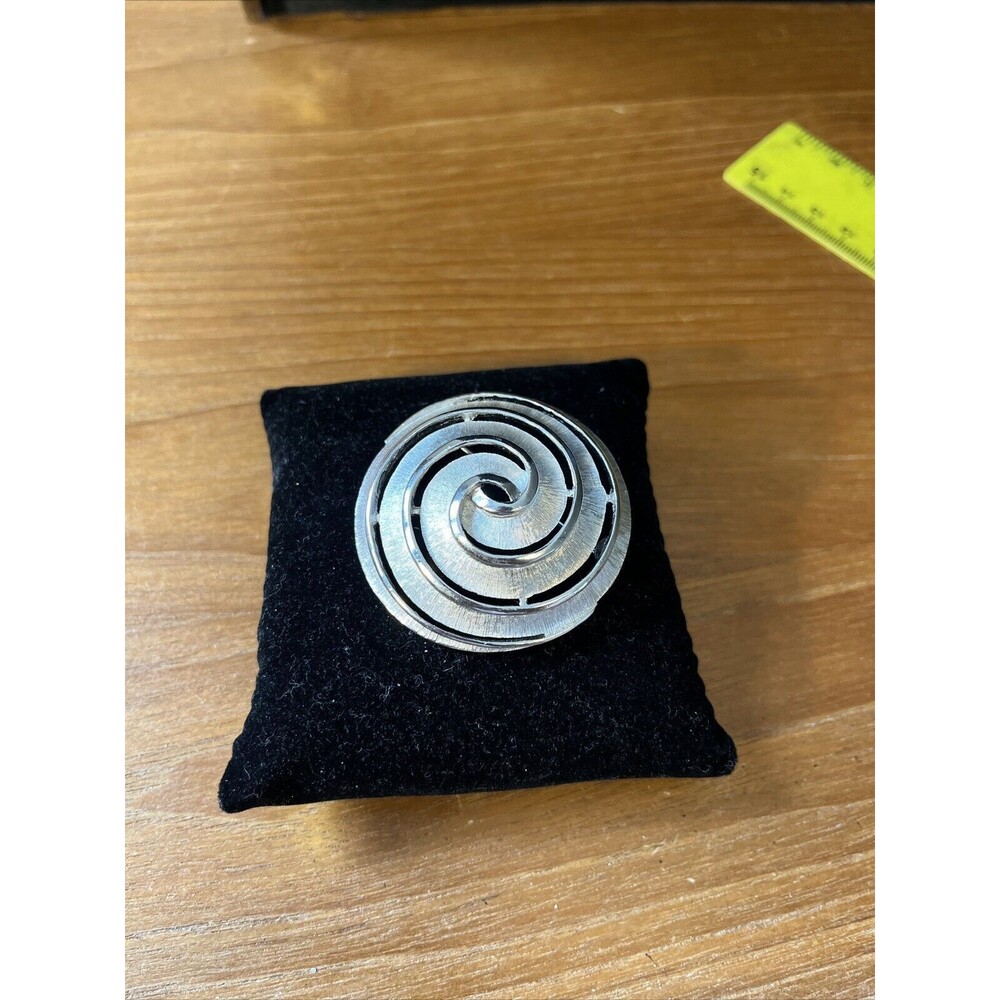 Vintage Signed Crown TRIFARI Swirl Pin Brooch Silver Tone.MCM